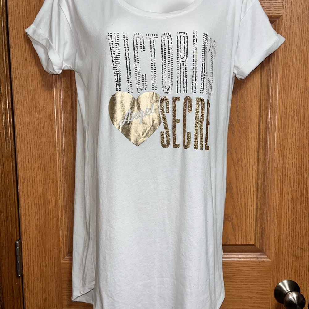 Victoria's Secret White Tee with Gold Heart
